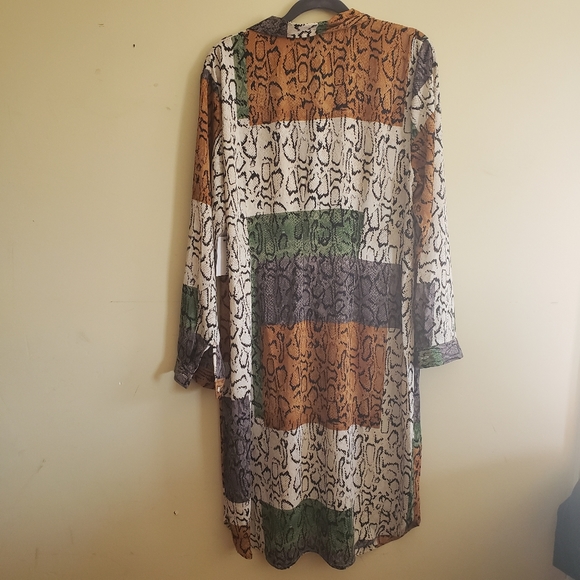 Nine West Snake Print Knot-Front Button-Up Shirt Dress - Picture 12 of 12